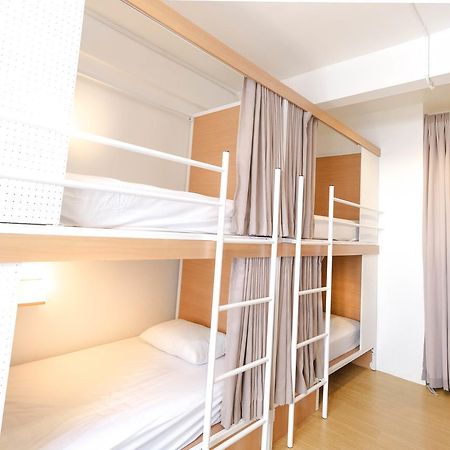 Simple To Sleep Hostel Бангкок Екстер'єр фото